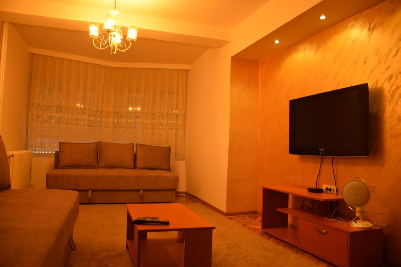Comfort Inn Apartment โนวีปาซาร์ ภายนอก รูปภาพ